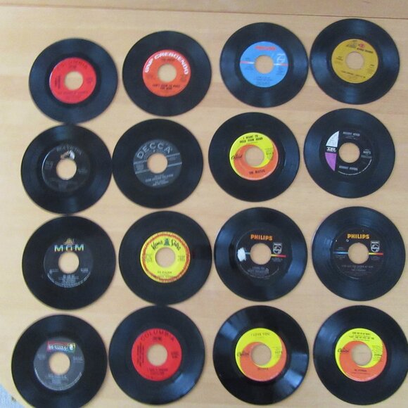 45 RPM lot of 40 vinyl records for jukebox - 1960s rock & roll, pop, classics - Picture 2 of 4